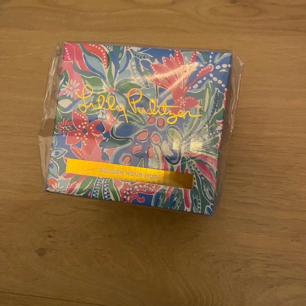 Lilly Pulitzer New Turquoise Oasis Golden Hour Mug - in original packaging - NWT